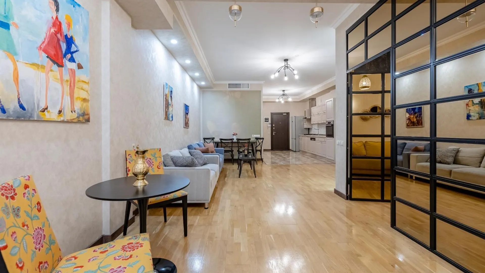 Apartment On Rustaveli Avenue 트빌리시